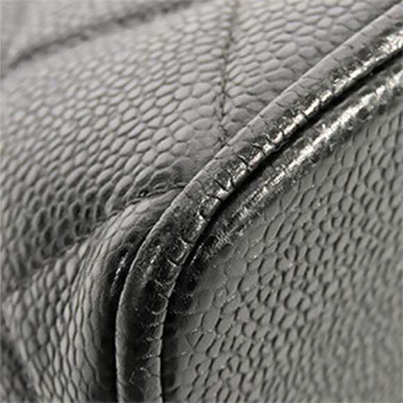 Pre-Loved Chanel Caviar Medallion Tote - Picture 12 of 12